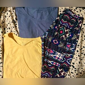 Colorful Geometric Leggings + Blue/Yellow Solid Tees Bundle T-Shirts x Leggings
